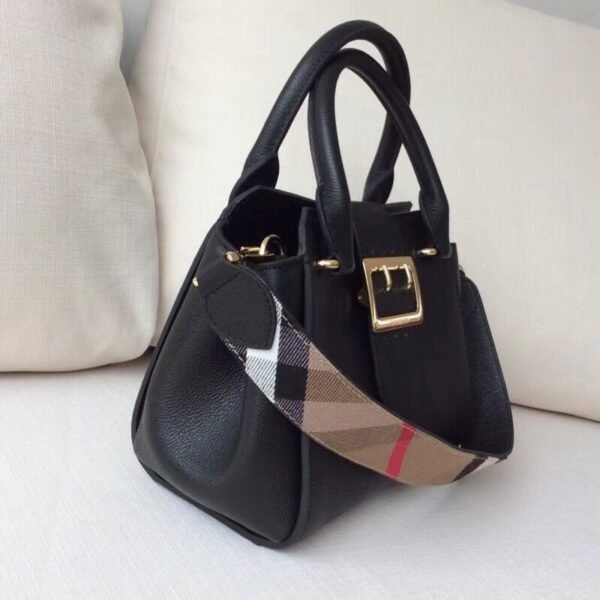Burberry Burberry counter new small flap metal buckle hand-held shoulder bag black - 图片 9