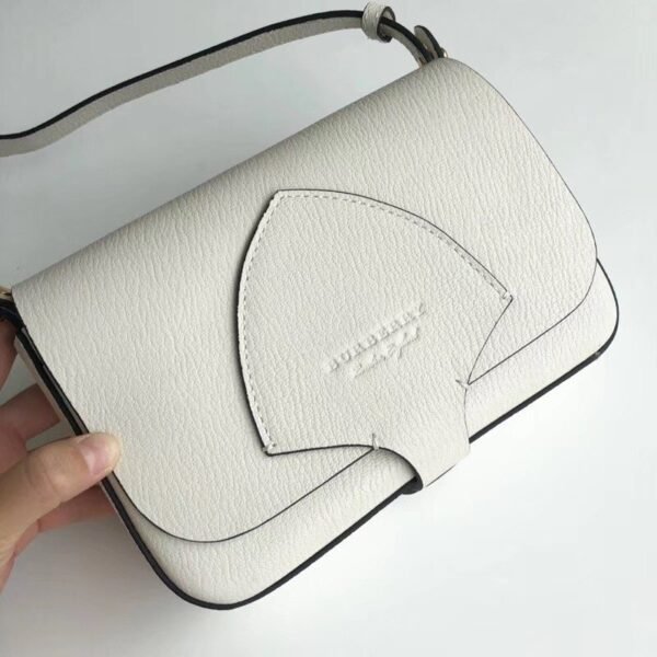 Burberry handbag cowhide Burberry women’s bag flip knight shield buckle Burberry small square bag white