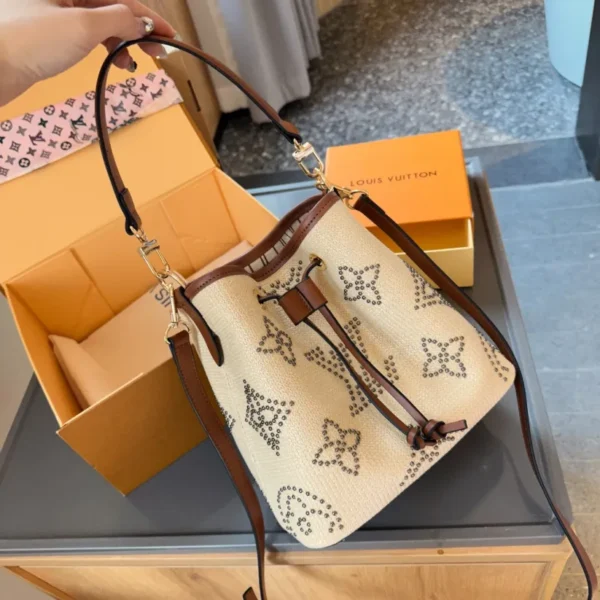Fashion Design Large Capacity Women's Shoulder Bag Stylish Handheld Genuine Leather Canvas Messenger Bag